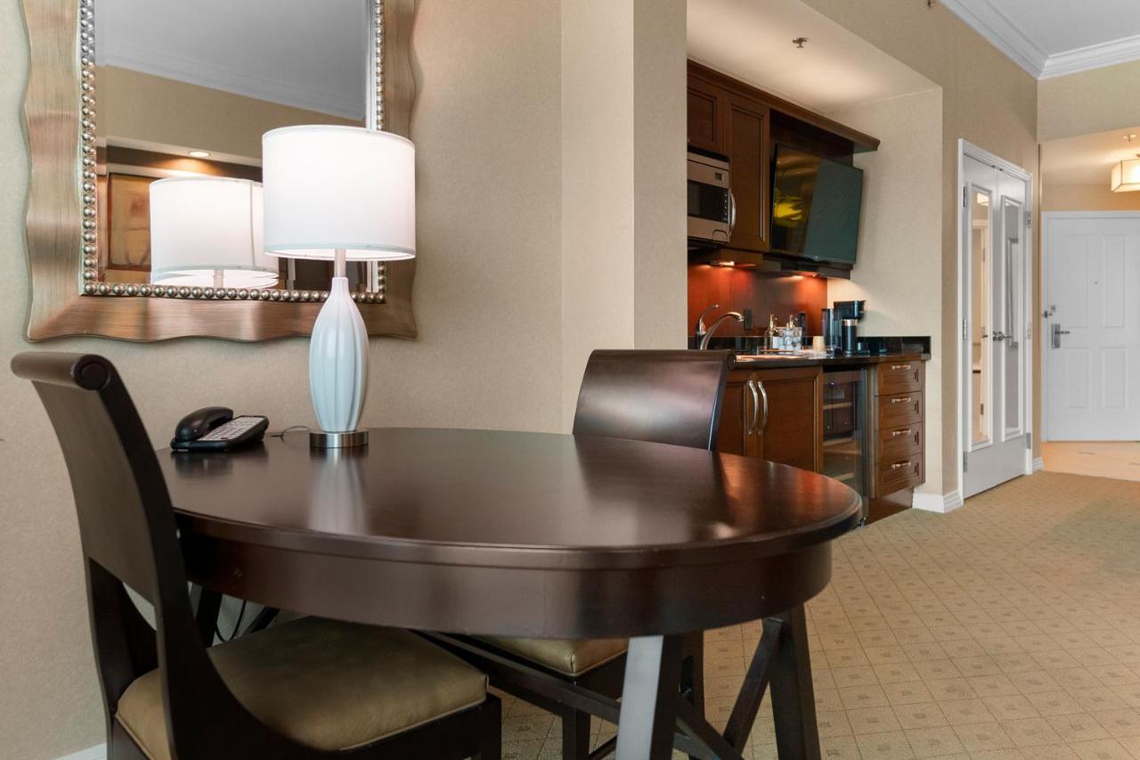 Lucky Gem Penthouse & Luxury Suites At Signature Resort, Balcony Strip View 1607 拉斯维加斯 外观 照片